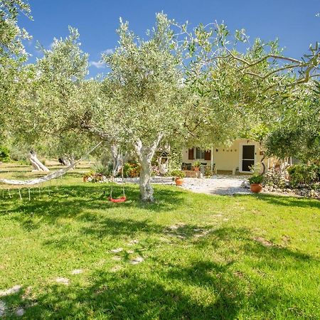 Anthia Private Studio A Breath Away From Beaches Agios Nikitas Exterior photo