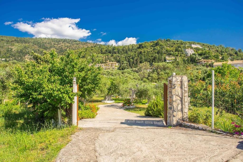 Anthia Private Studio A Breath Away From Beaches Agios Nikitas Exterior photo