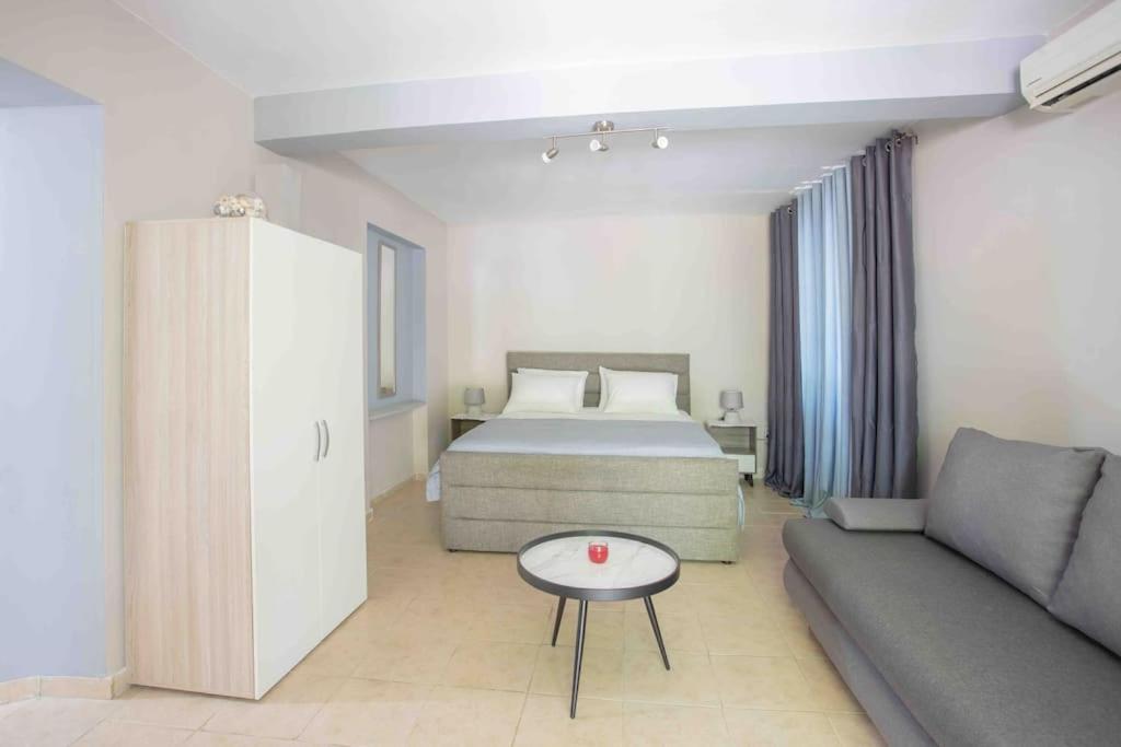 Anthia Private Studio A Breath Away From Beaches Agios Nikitas Exterior photo